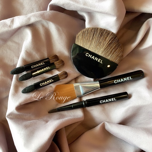 Chanel mini travel brush 6pcs set - Picture 7 of 8